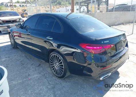 2024 Mercedes-Benz C 300 z USA, uszkodzony, nr VIN W1KAF4GB1RR200448